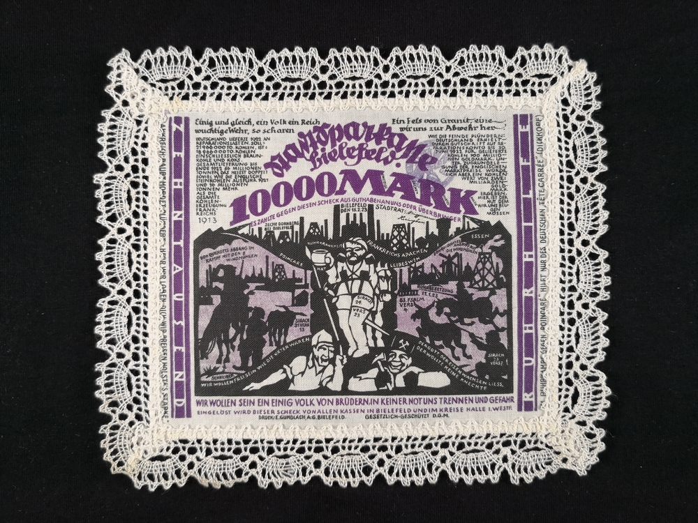 Bielefeld 1923 Linen 10000 Mark with thick cream  lace border
